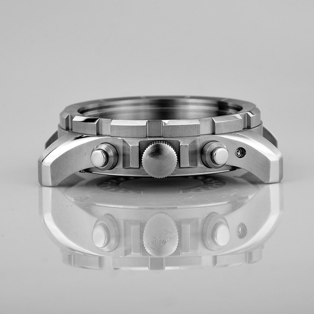 WC032 Large Stainless-steel Watch Case With Rotating Bezel