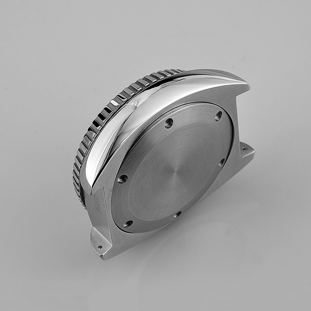 WC044 Simple Metal Watch Case With Large, Knurled Bezel