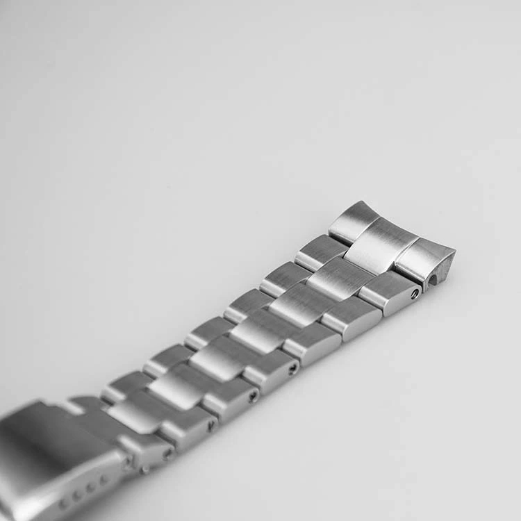 Stainless Steel Watch Strap In Silver
