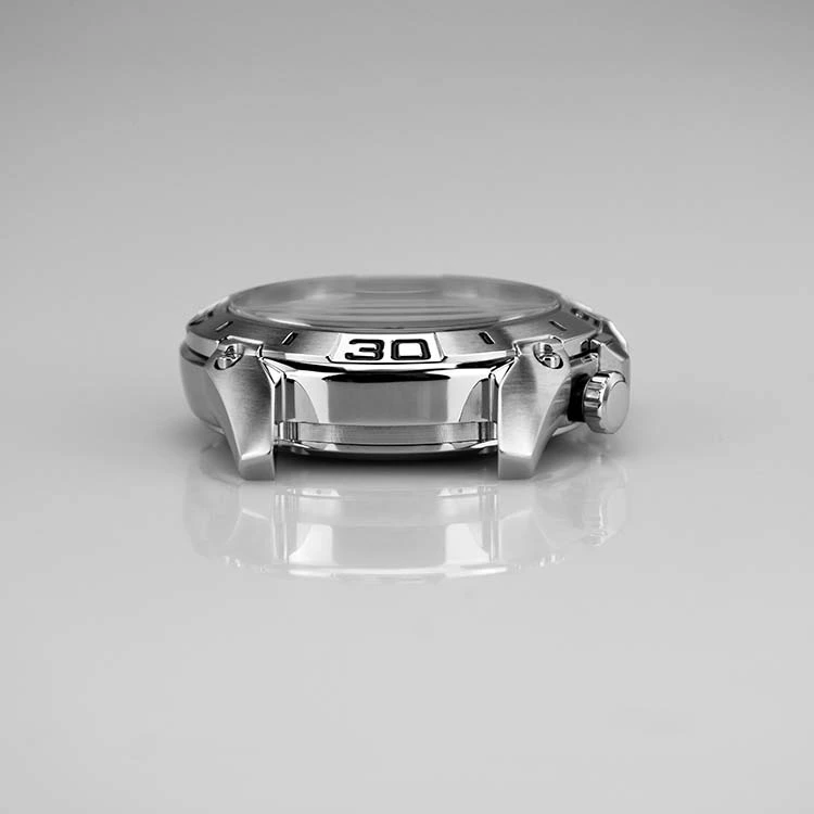 Round Watch Case With Polished Crown