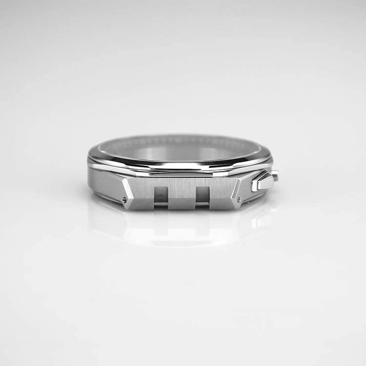 Watch Case With Polished Bezel For Sale