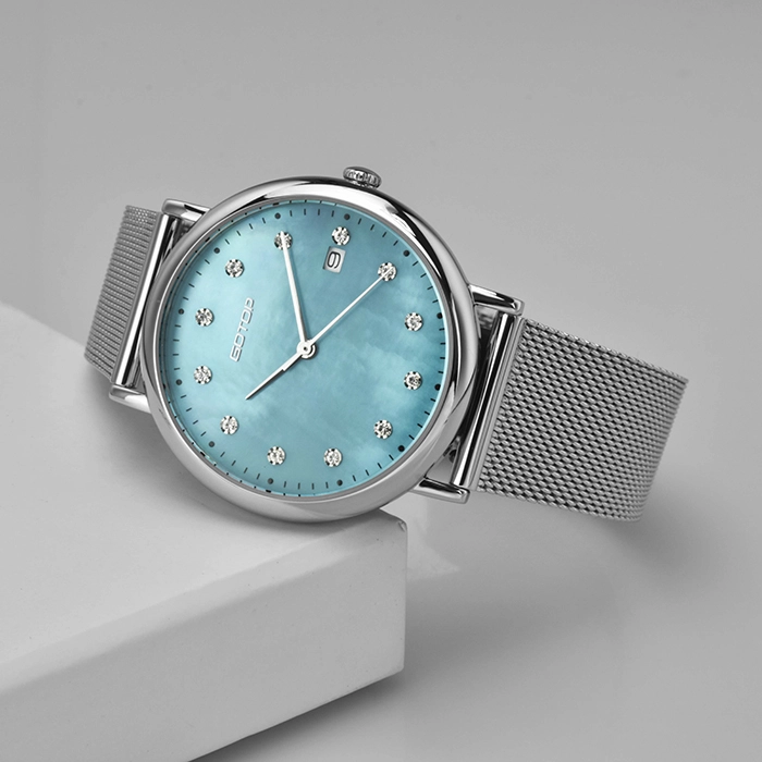 Engraving Wave Dail Watch for Woman
