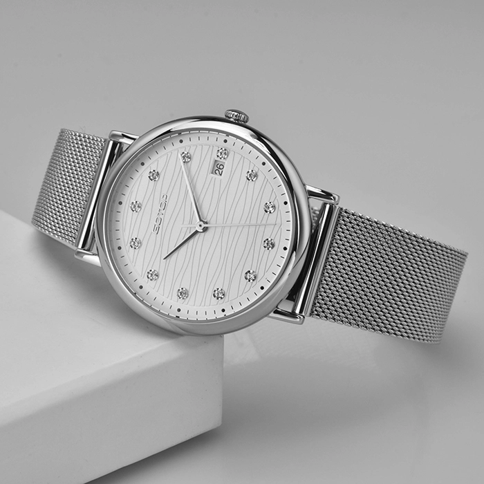 Engraving Wave Dail Watch for Woman