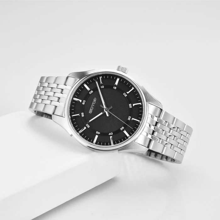Luxurious Stainless Steel Men's Watch Sophisticated Durable and Elegant Design for Gentlemen
