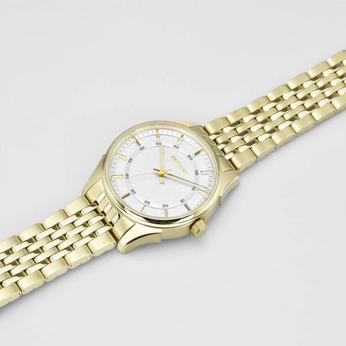 Luxurious Stainless Steel Men's Watch Sophisticated Durable and Elegant Design for Gentlemen