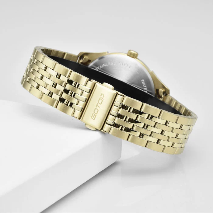 Luxurious Stainless Steel Men's Watch Sophisticated Durable and Elegant Design for Gentlemen