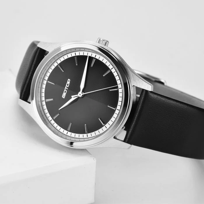Unique Little Fresh Ladies High Quality Steel Watch with Double Textured Dial and Elegant Strap