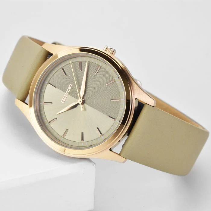 Unique Little Fresh Ladies High Quality Steel Watch with Double Textured Dial and Elegant Strap