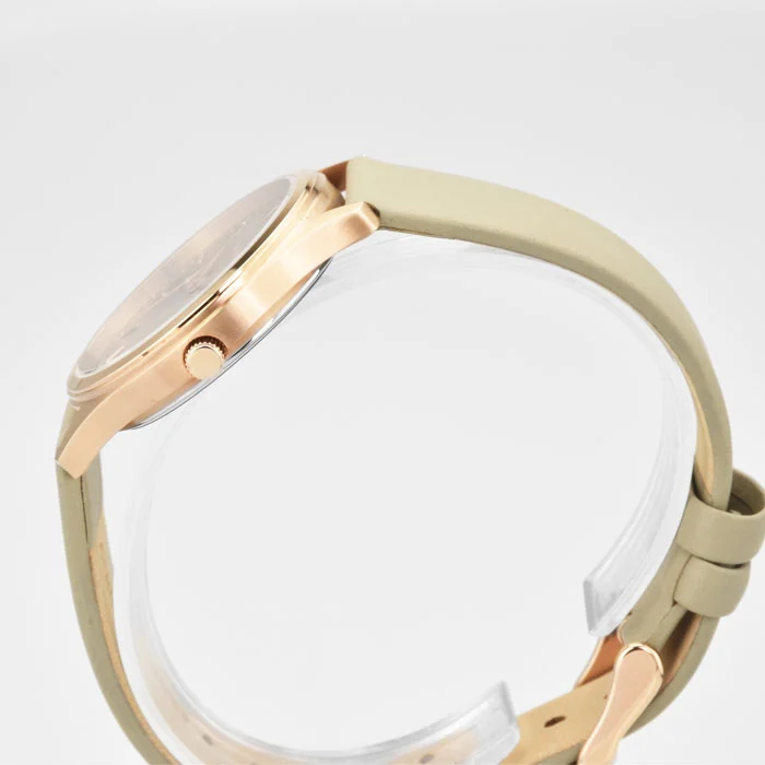 Unique Little Fresh Ladies High Quality Steel Watch with Double Textured Dial and Elegant Strap